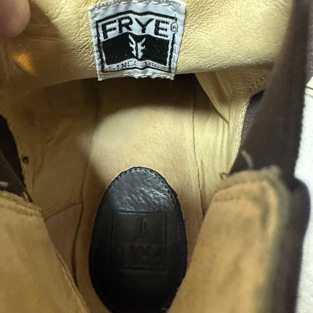 Frye Stella Chelsea Short Dark Brown Leather Boots Size 8